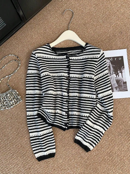 Women's Fall/Winter Korean Style Casual Black And White Striped Spliced Hollow Knit Sweater Cardigan,Fashion Designed,Slouchy Casual Tops,Fall Clothes For Women