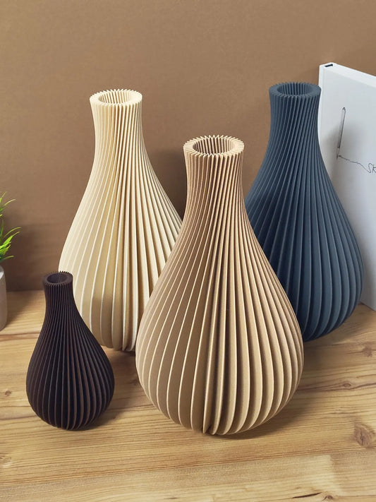 Waveform 3D-Printed Vase – A Fusion of Innovation & Elegance