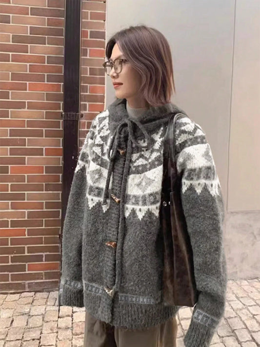 Thick Cardigan Sweater Jacket With Horn Buttons, Vintage Inspired, For Autumn/Winter