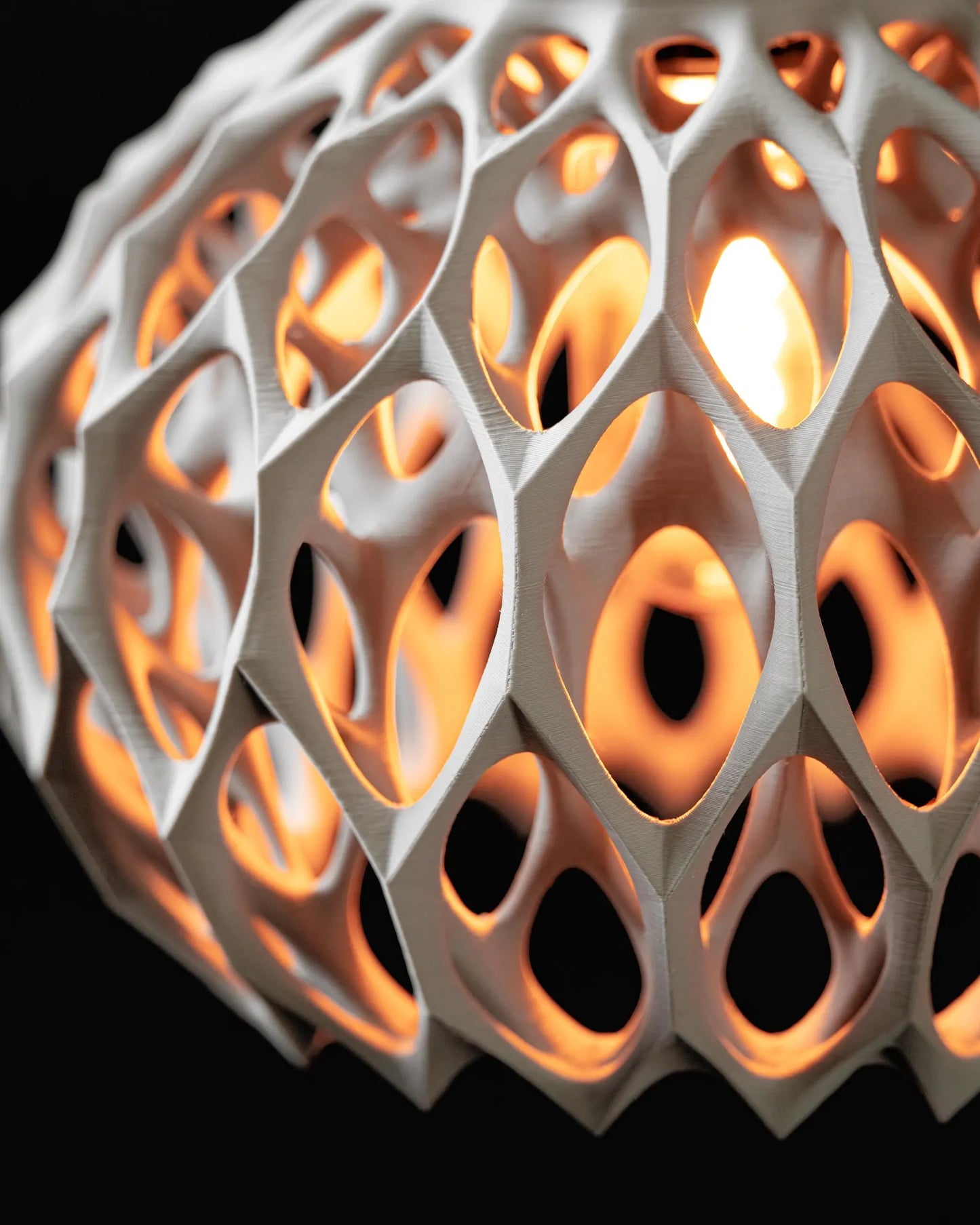 Organic Hive Pendant Light 3D-Printed